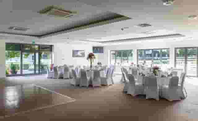 Kempton Park Racecourse
