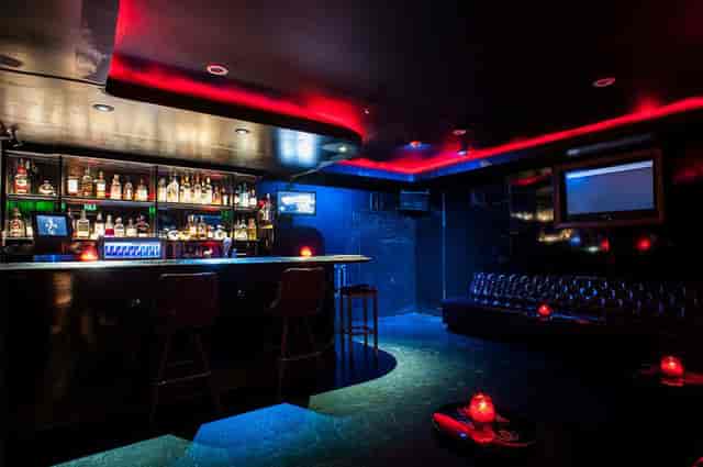 Sleek bar at The Viper Room, ideal for cocktail receptions and private parties.
