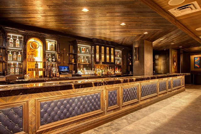Stylish bar area in Oxford Social Club, ideal for networking events and cocktail receptions.