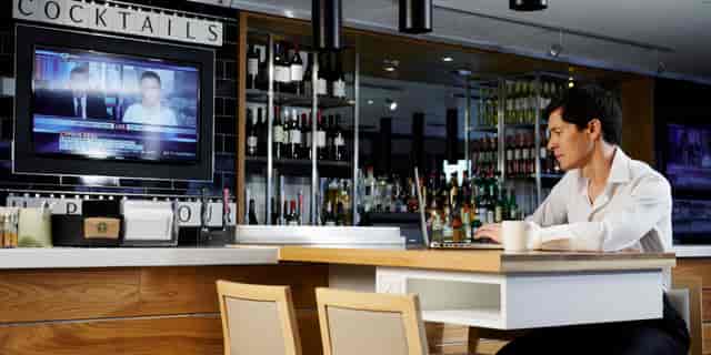 Restaurants Near Holiday Inn London ...