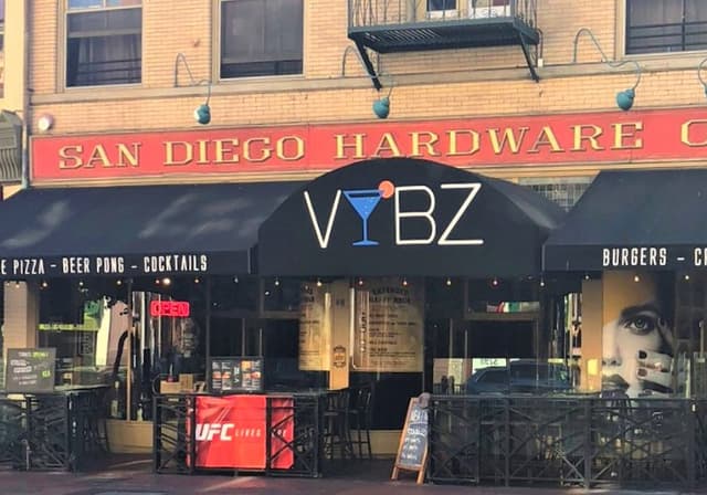 VYBZ Kitchen & Lounge