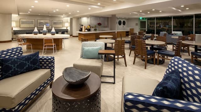 Redondo Beach Hotel +1 more