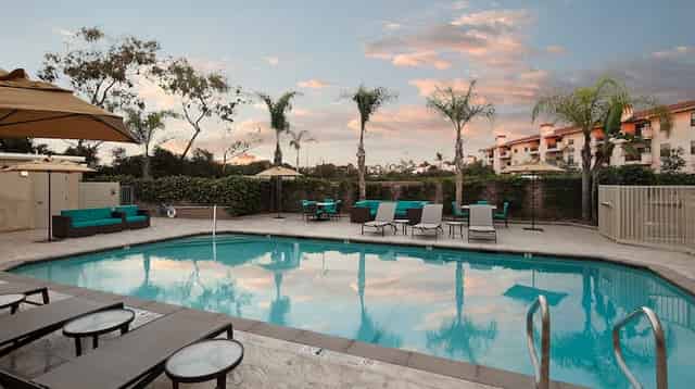 Redondo Beach Hotel +1 more