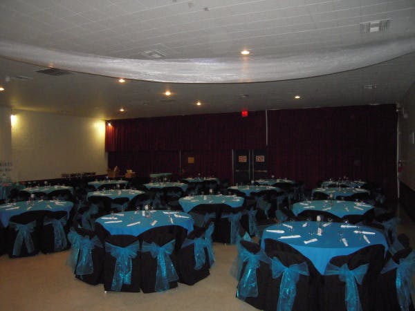 Memorial Tribute Space with elegant round tables for formal banquets or celebrations.
