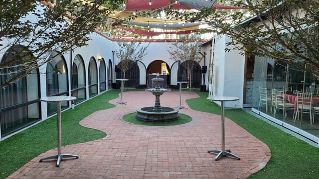Sunset Lounge