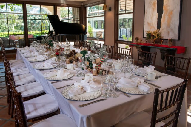 Elegant dining table at The Sycamore Restaurant for upscale events and weddings.