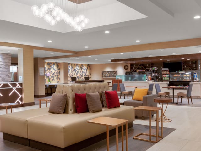 Modern lobby at Holiday Inn La Mirada, perfect for meetings and networking events.