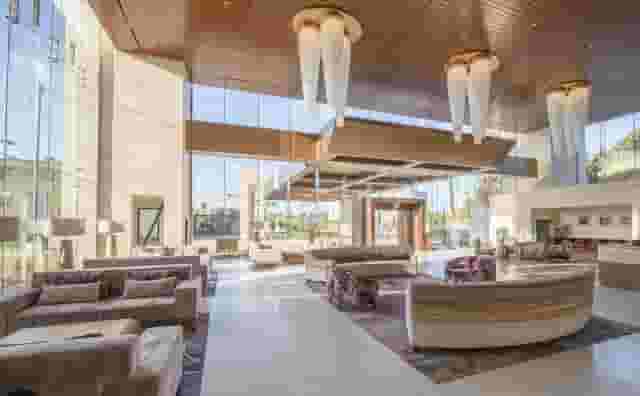 Lobby Lagoon I or II