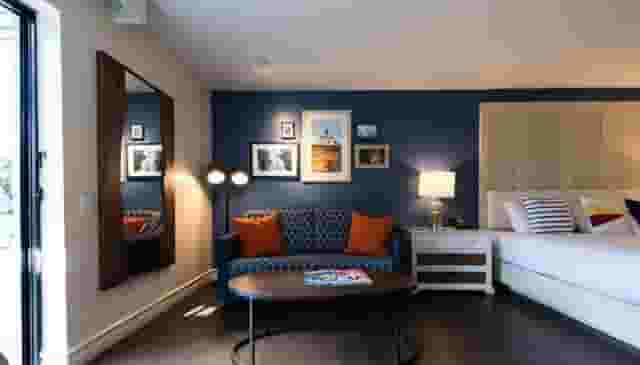 Royal-Pacific Room
