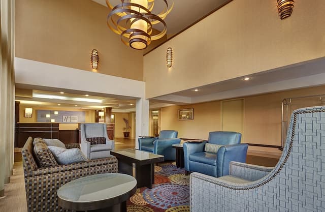 Plaza Room