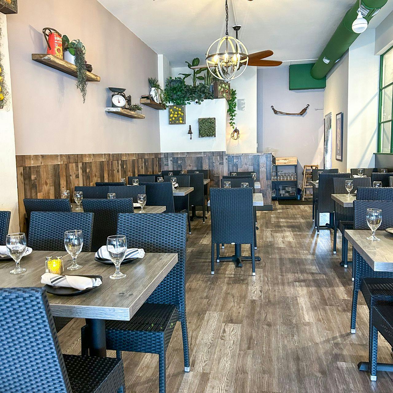 Modern dining space in Al Dente, perfect for networking events and business lunches.