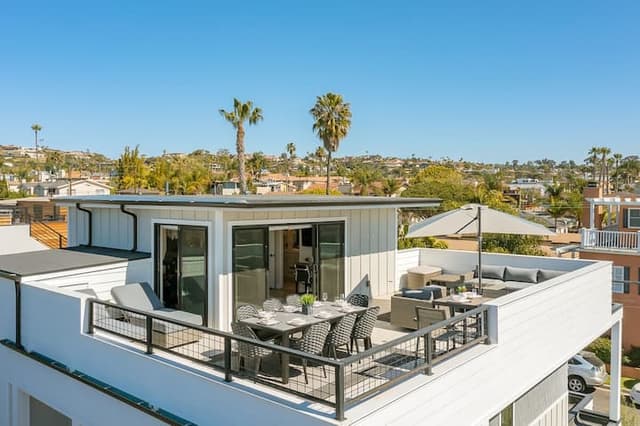 Rooftop Deck