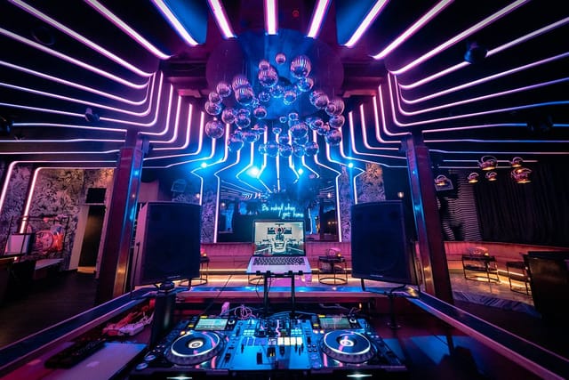 Side Bar (San Diego, CA): Address ...