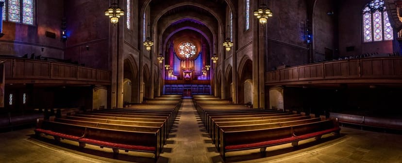 First Congregational Church Meetinghouse with vaulted ceilings, ideal for weddings and events.