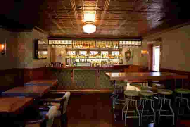 1886 Bar