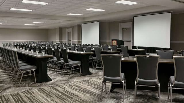 Embassy Suites Los Angeles Downey ...