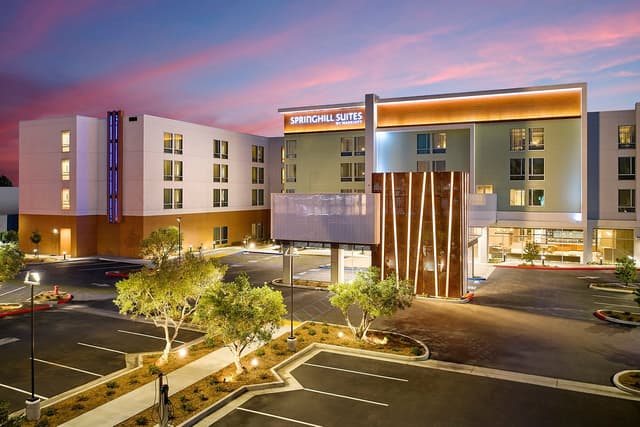 The Courtyard Business Center