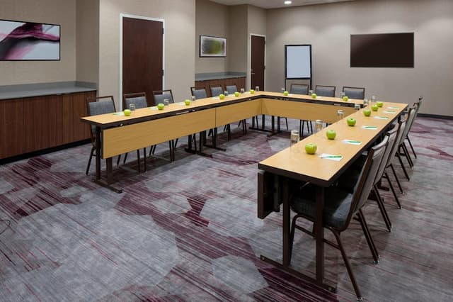 Meeting Rooms