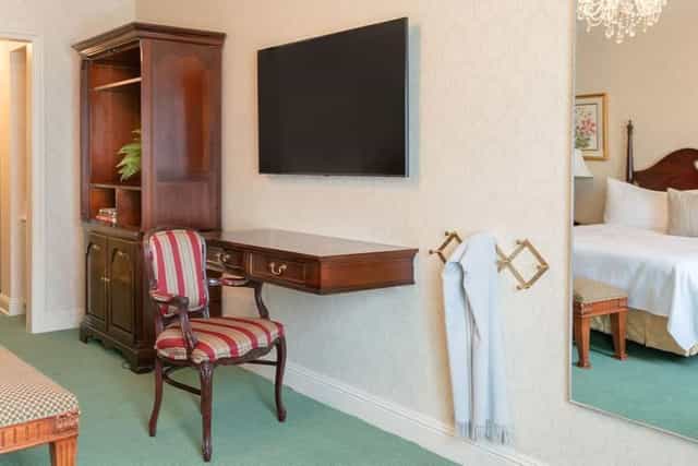 Bristol Hotel guest room with workspace, ideal for meetings and events.