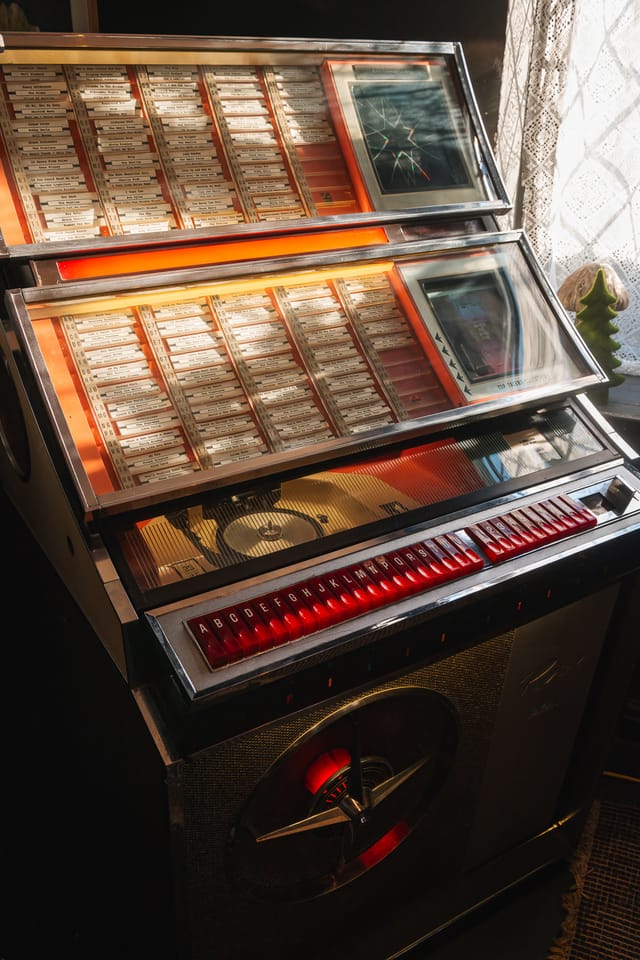 Vintage jukebox in The Strines Nightingale, ideal for themed parties and retro events.