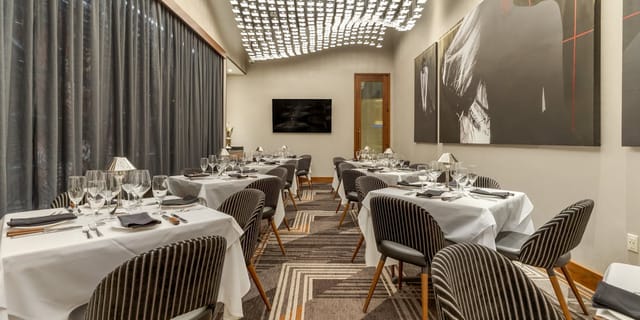 Elegant dining room at Fiorillo's Restaurant, perfect for corporate events and intimate dinners.