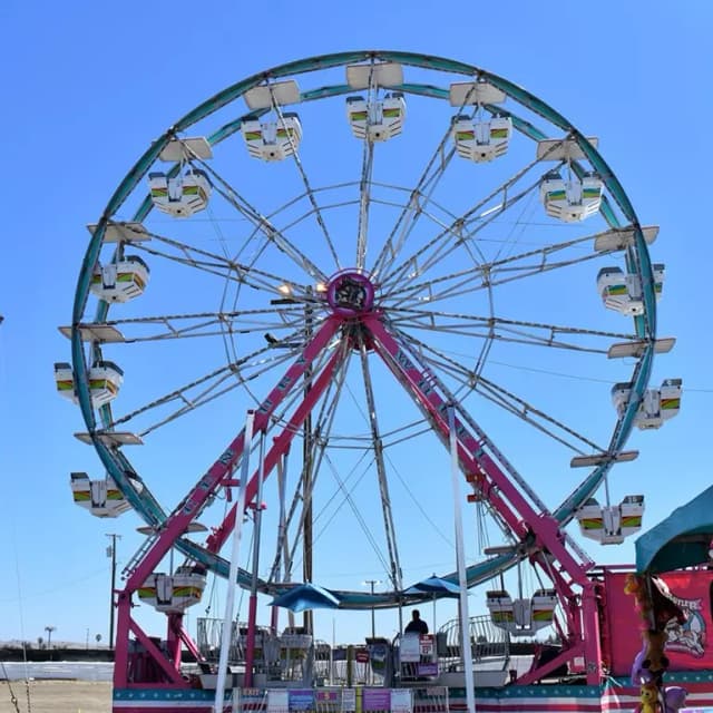 International Park & Plaza