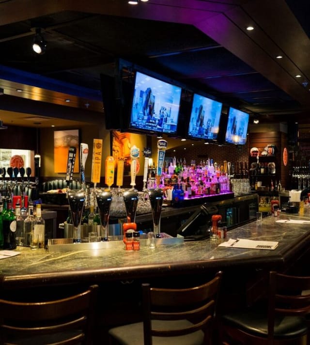 Boston - Rock Bottom Restaurant & Brewery