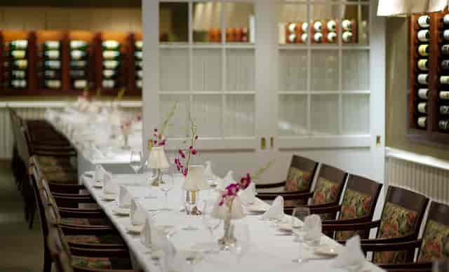 Elegant dining room at Le Papillon, perfect for corporate dinners and culinary events.
