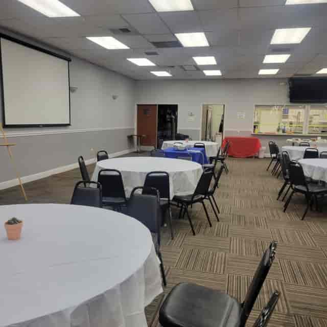 American Legion Willow Glen Post 318 event space with round tables for meetings and gatherings.