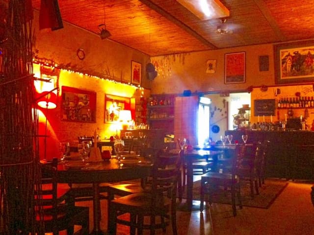 Bar