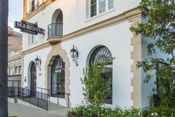 Charming Hotel Marisol venue for intimate meetings with elegant architecture and greenery.