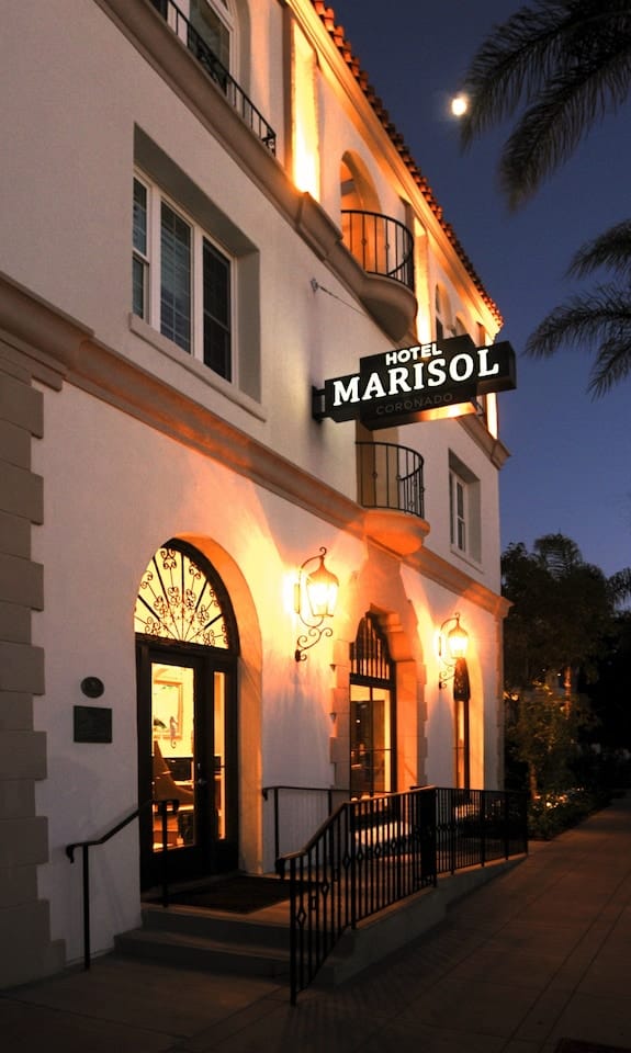 Hotel Marisol Coronado exterior, charming architecture, ideal for events and gatherings.