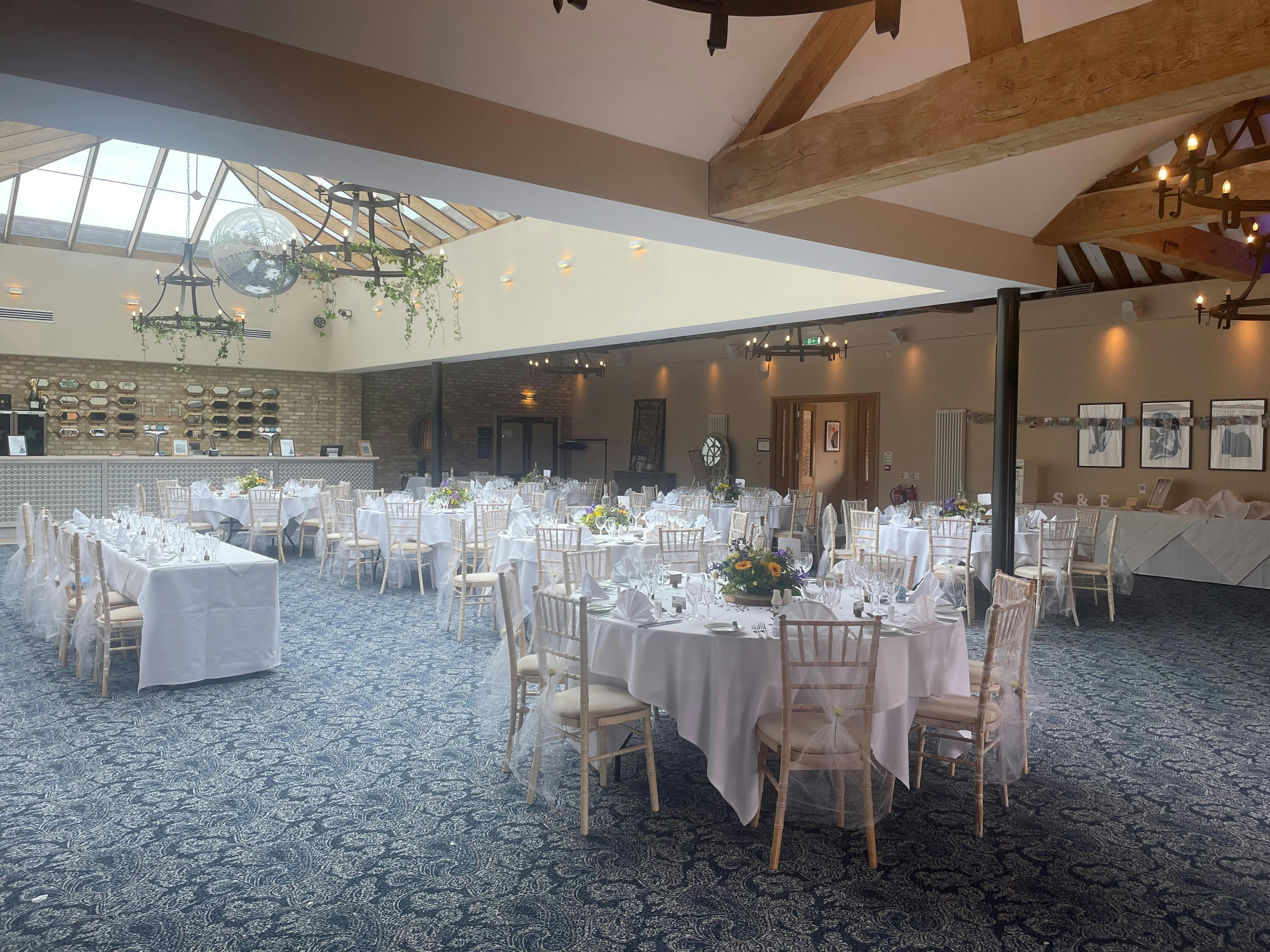 Voco Lythe Hill Hotel & Spa - Hazel Suite image 1