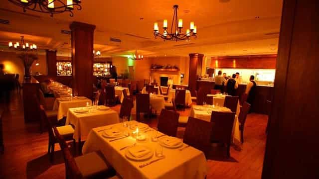 Elegant private dining room at Dio Deka, perfect for intimate gatherings and corporate events.