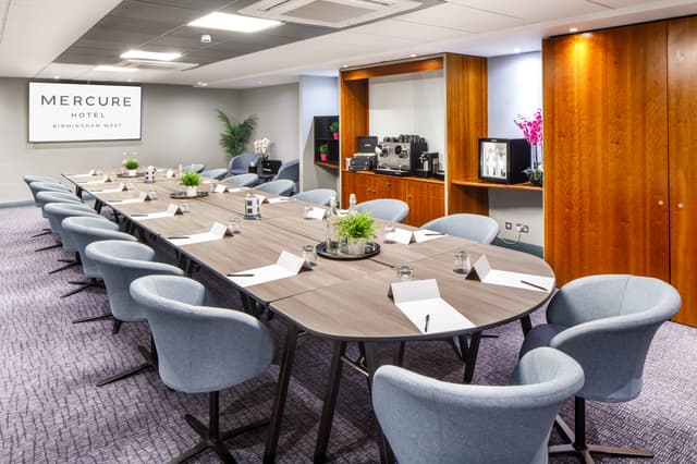 Mercure Birmingham West Hotel