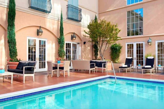 Poolside Bar