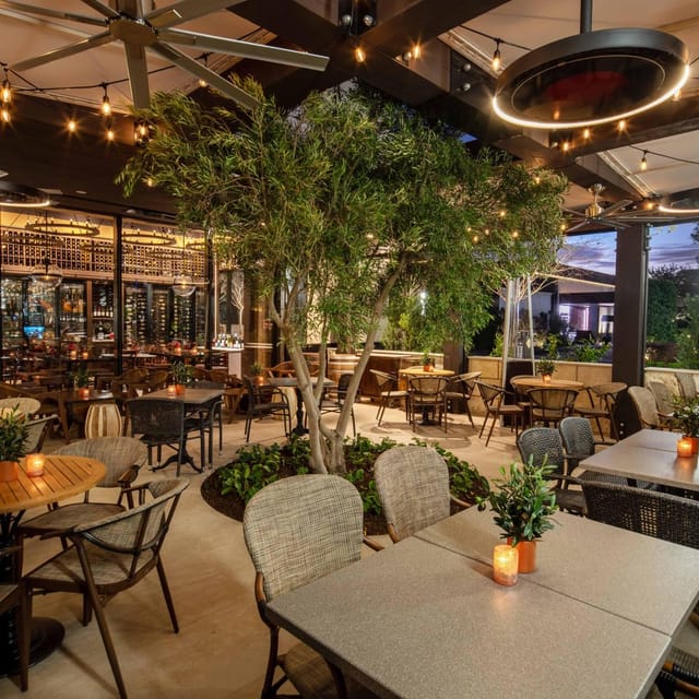 Outdoor dining space at McGonigel's Mucky Duck, perfect for events and gatherings.