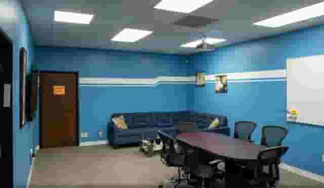 2 Lounge/Green Rooms