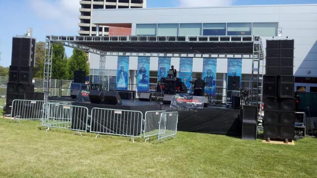 Stage & Risers