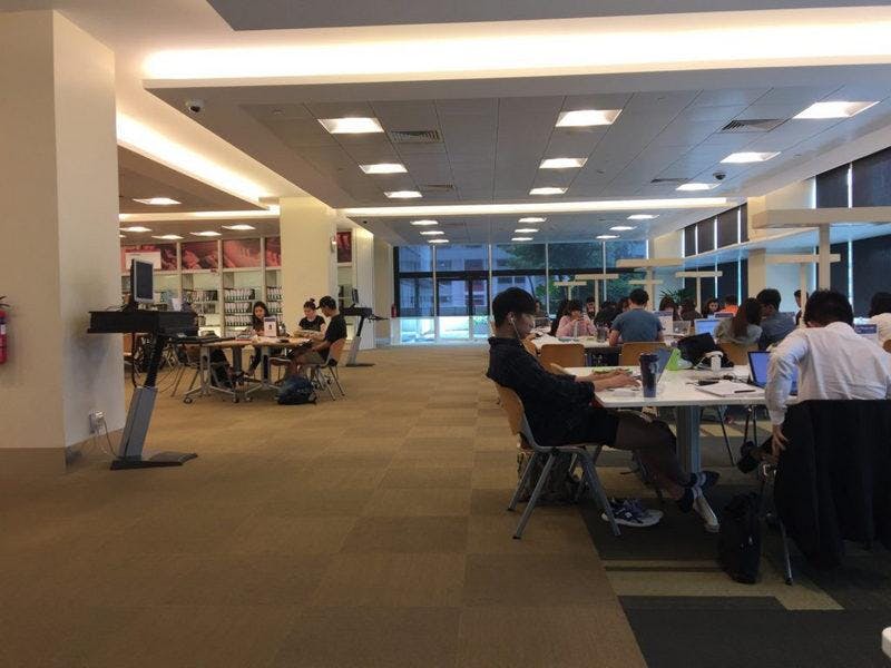 Study tables in Jurong West Library, ideal for meetings and collaboration.