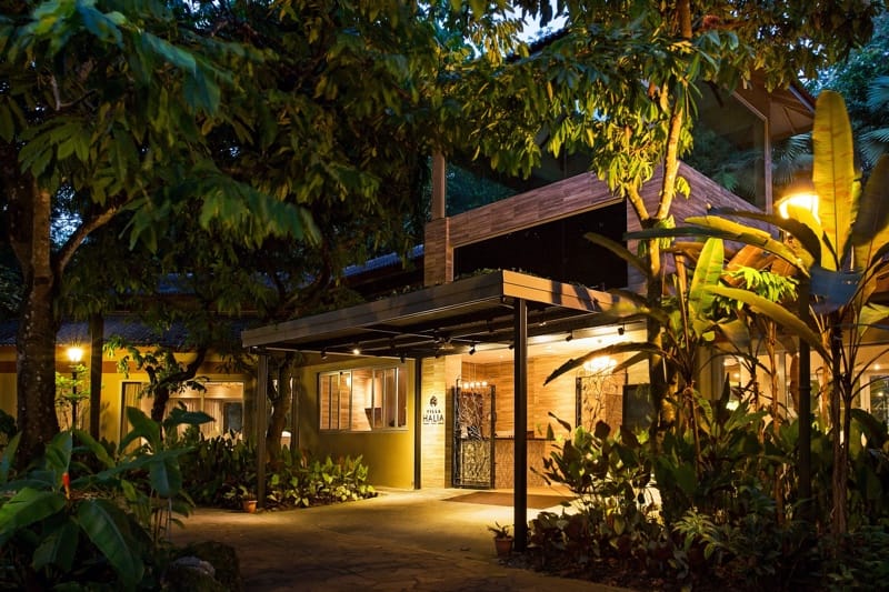 The Villa in Ginger Garden, Singapore: lush venue for intimate outdoor events.