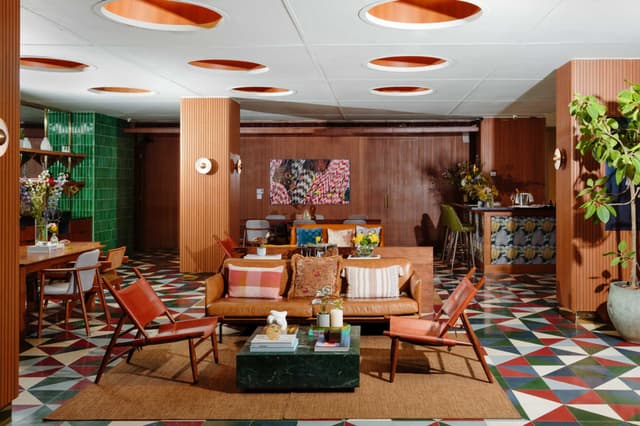 HAUS 65