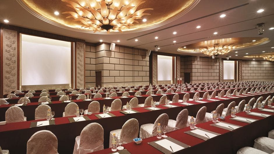 Conference room at Shangri-La Rasa Sentosa, ideal for meetings and workshops.