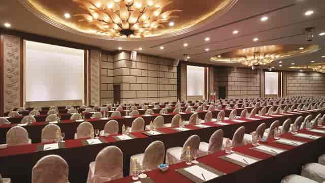Conference room at Shangri-La Rasa Sentosa, ideal for meetings and workshops.