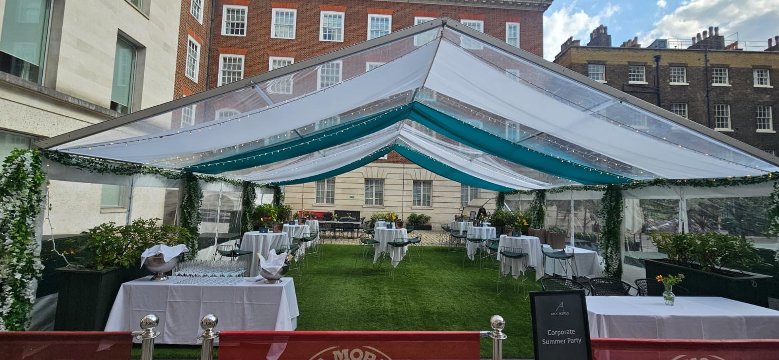 Apex Temple Court Hotel - Amicable Society Summer Terrace image 1