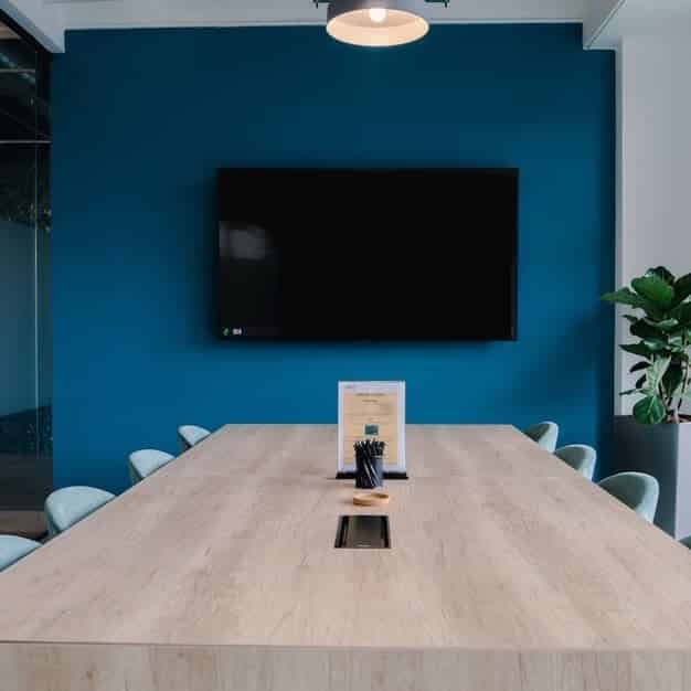 Business center for rent on Station Road +1 more