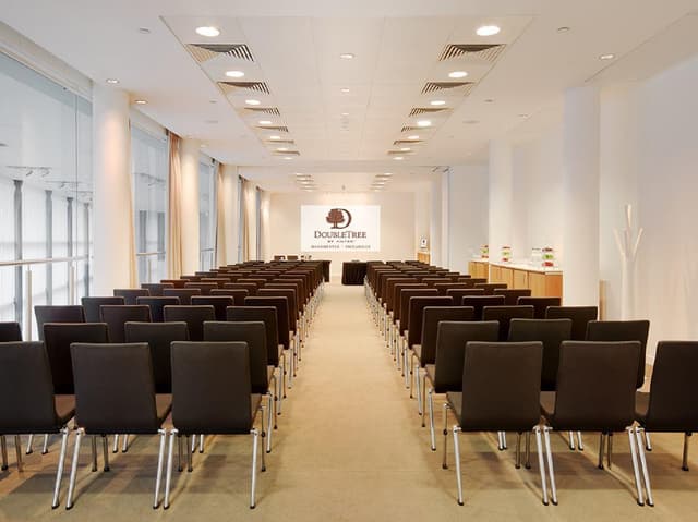 DoubleTree by Hilton Manchester - Piccadilly