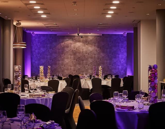 DoubleTree by Hilton Manchester - Piccadilly