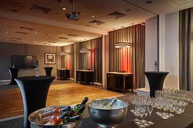 Sophisticated DoubleTree Manchester meeting room set for elegant corporate reception.