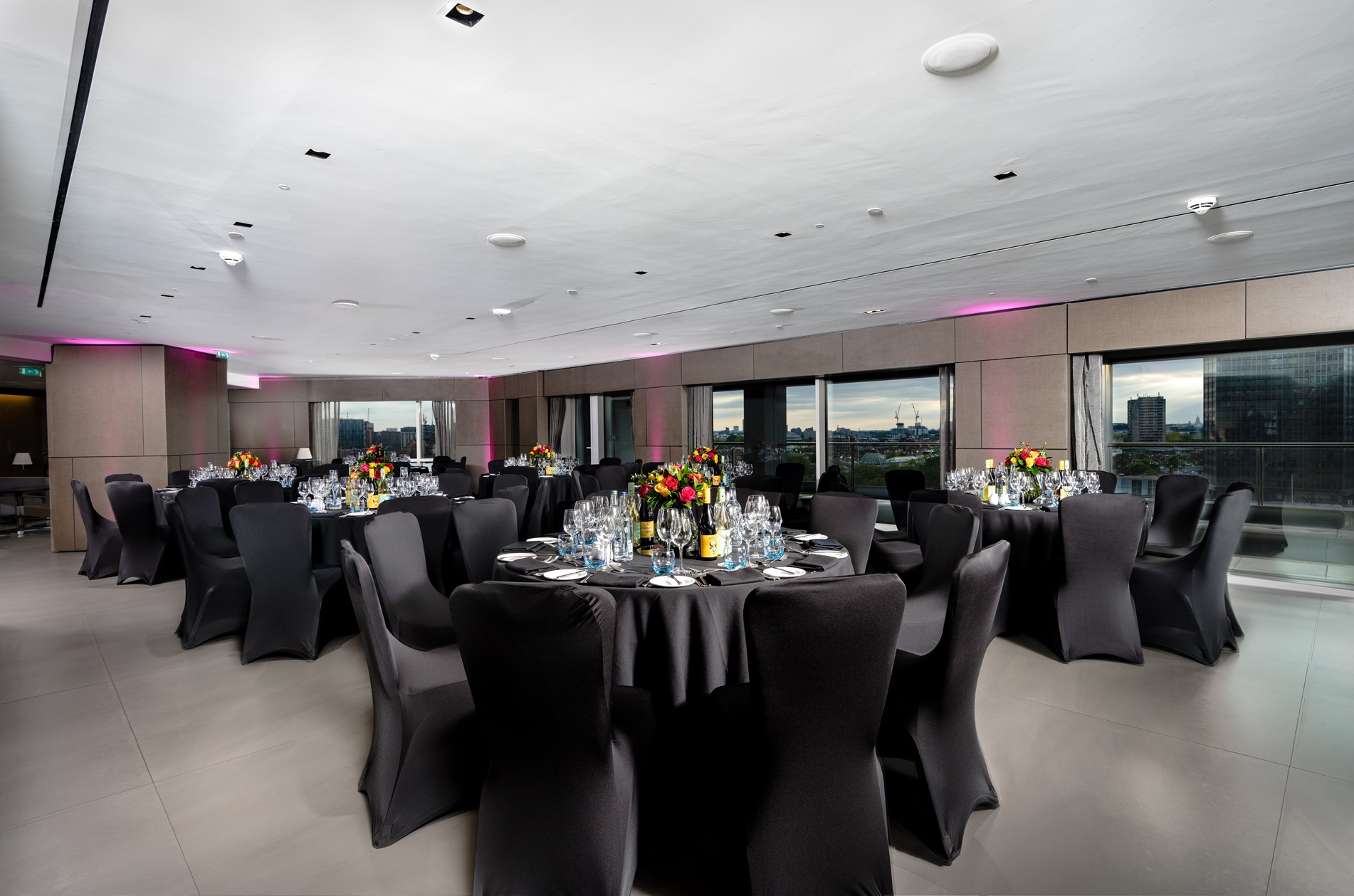 Riverview Lounge in Park Plaza London, elegant event space for corporate gatherings. - Banner